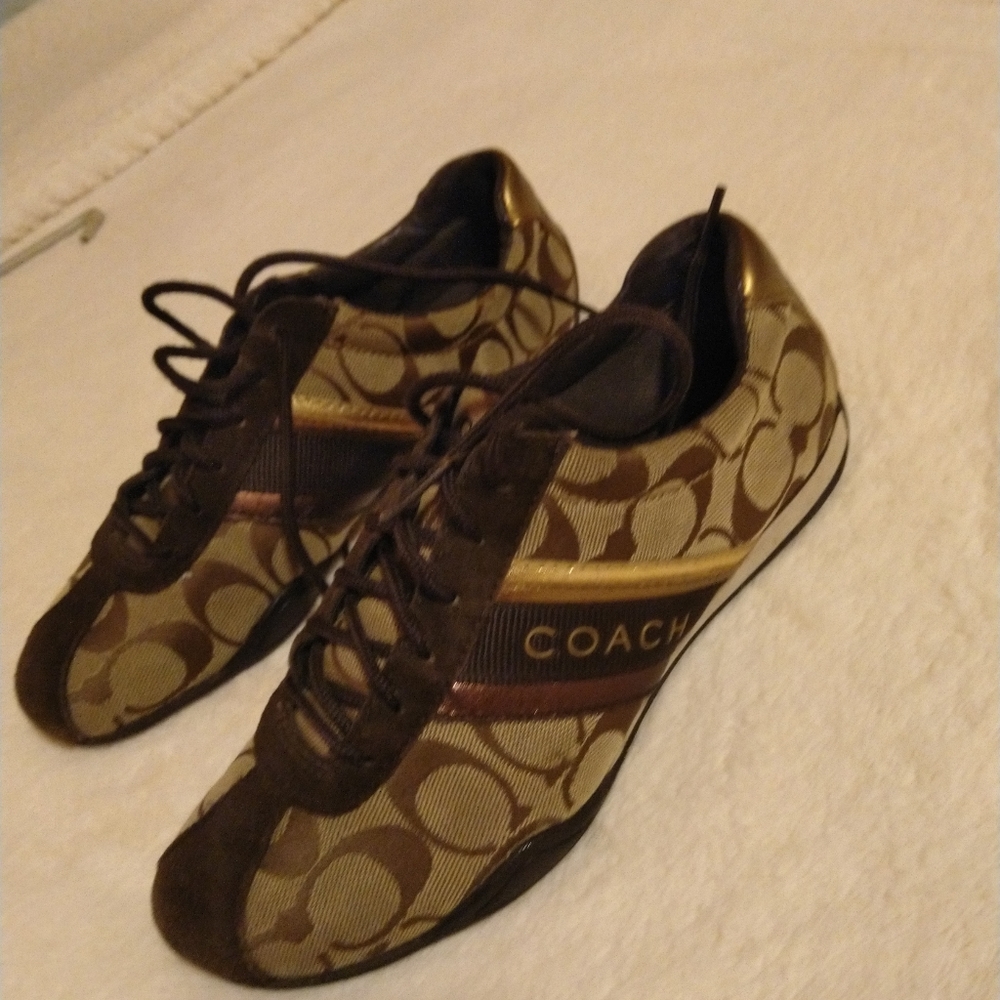 Shoes - Picture 2 of 2